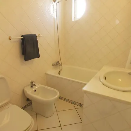 Vila Vila Monte Gale 24