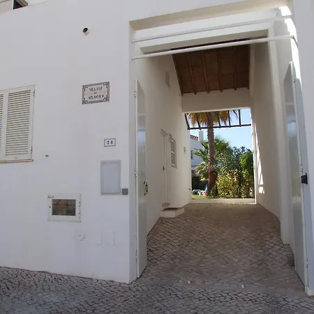Vila Monte Gale 24 Villa