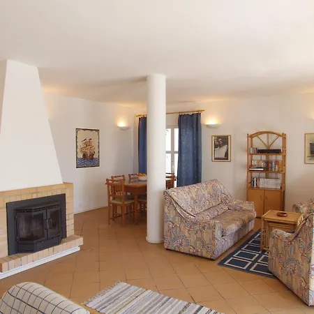 Villa Vila Monte Gale 24